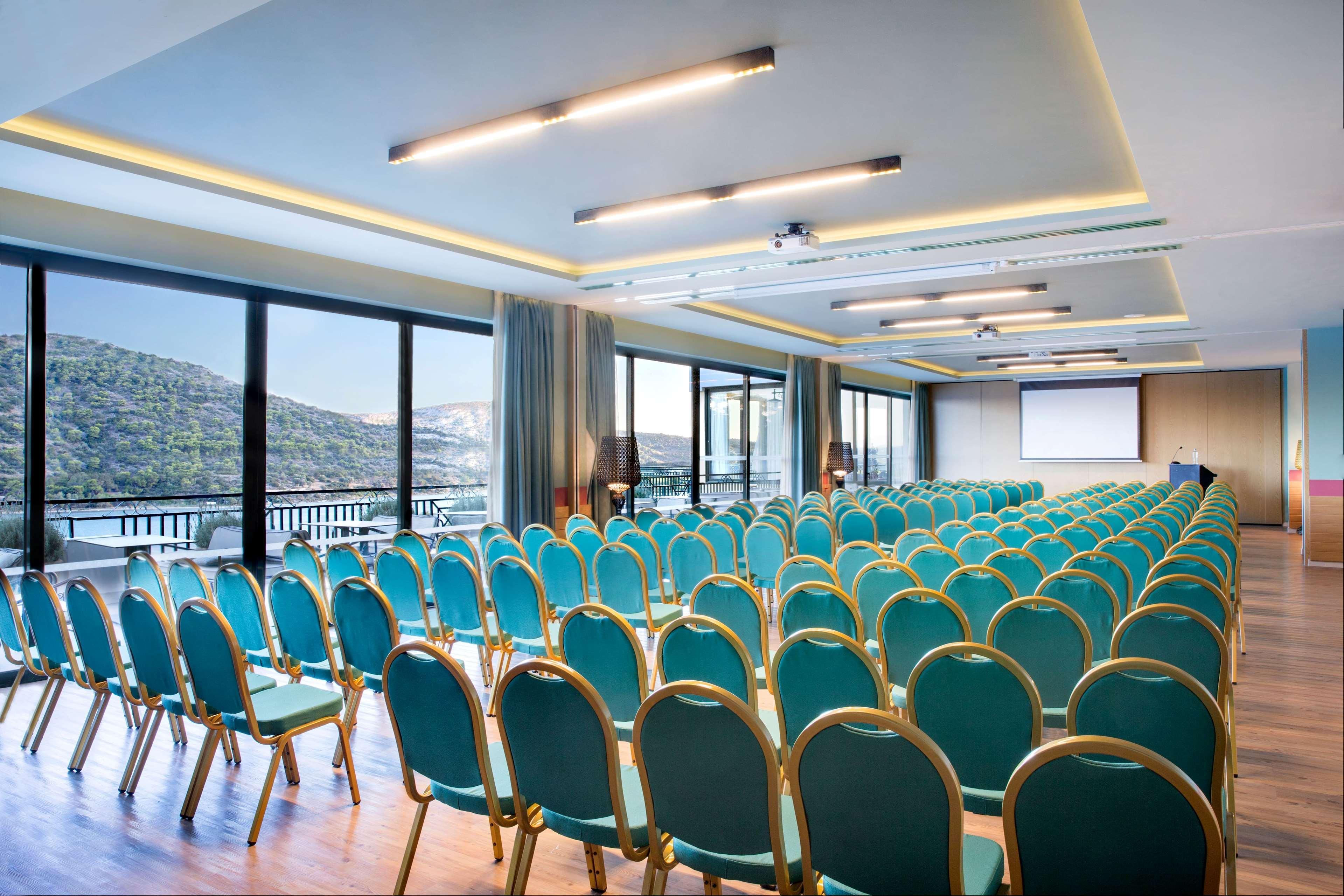 Dolce By Wyndham Athens Attica Riviera Отель