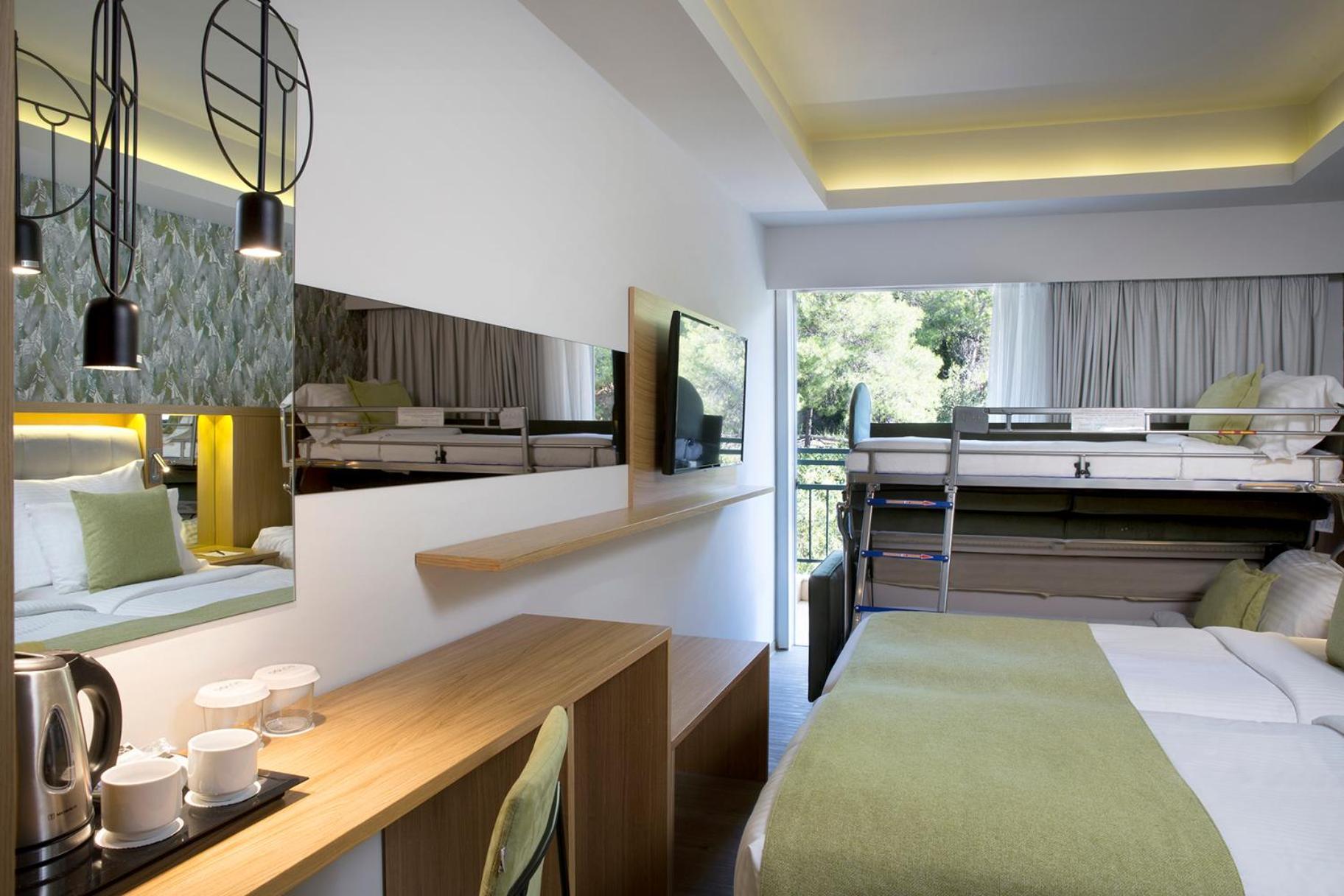 Dolce By Wyndham Athens Attica Riviera Враврона