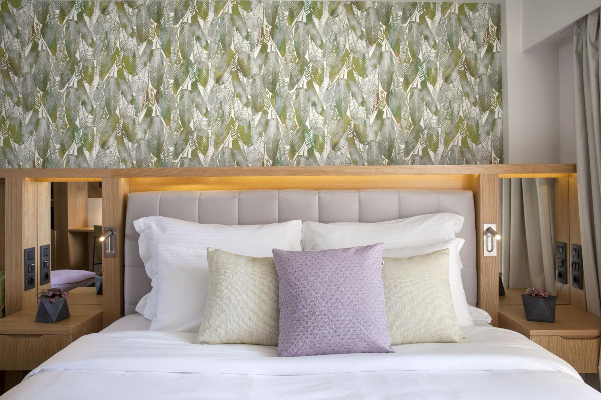 Dolce By Wyndham Athens Attica Riviera 5*