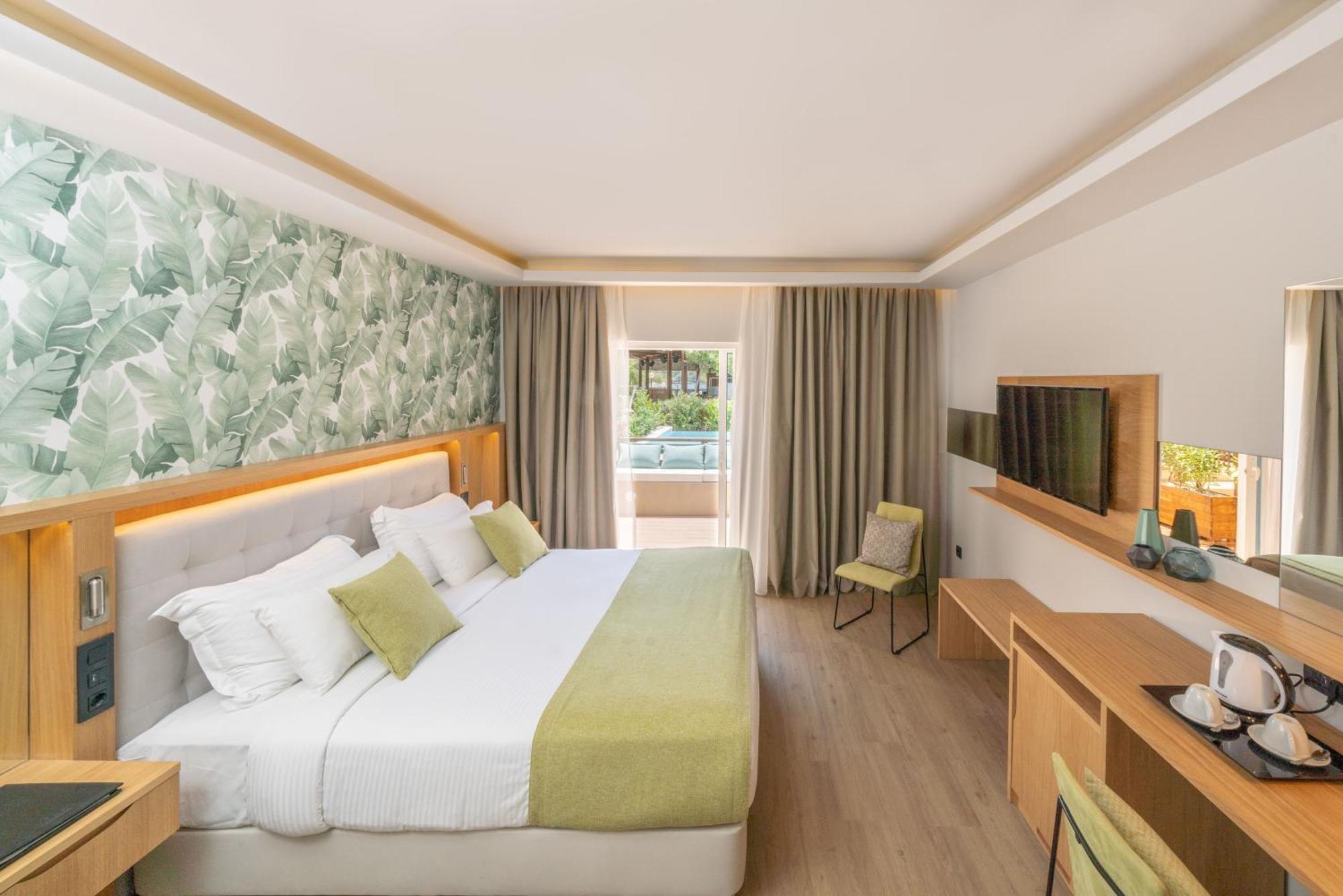 Dolce By Wyndham Athens Attica Riviera Отель 5*